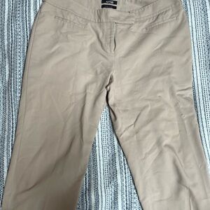 Women’s  Petite Curvy Fit Apt 9 Capri Pants Sz 16p